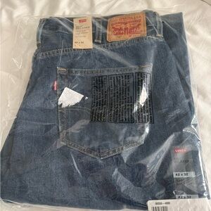 Levi's Relaxed Fit Men's Jeans in Classic Blue